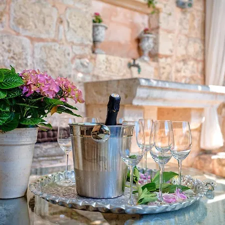 Hotel 5br Centre Hvar - What'app - 0034-602-688-707 - For Reservations!