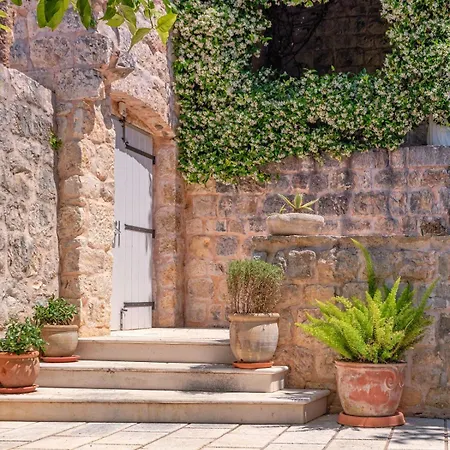 5br Centre Hvar - What'app - 0034-602-688-707 - For Reservations! * Hvar Town