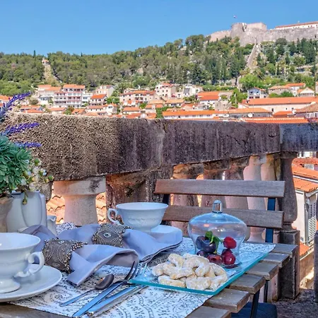 5br Centre Hvar - What'app - 0034-602-688-707 - For Reservations! Hvar Town