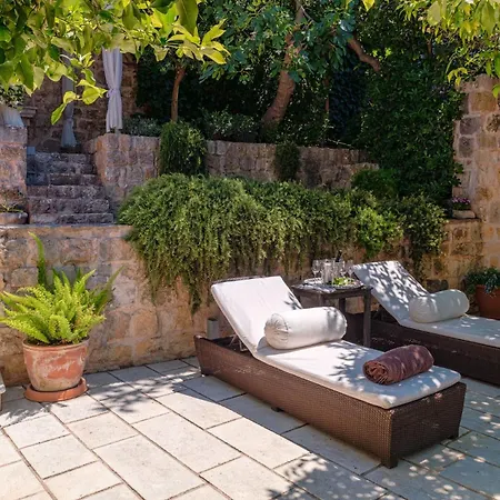 Hotel 5br Centre Hvar - What'app - 0034-602-688-707 - For Reservations!